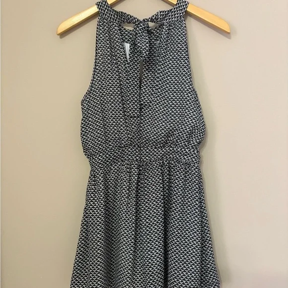 Francesca's Women's Geometric Halter Romper Black Size S Sleeveless - Picture 6 of 6